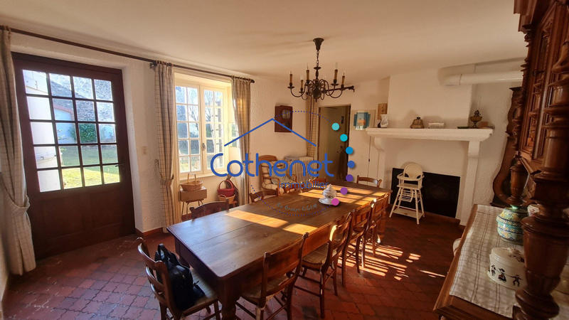 Maison ancienne - 256 m² - 8 pièces