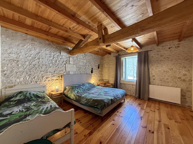 Maison - 294 m² - 10 pièces