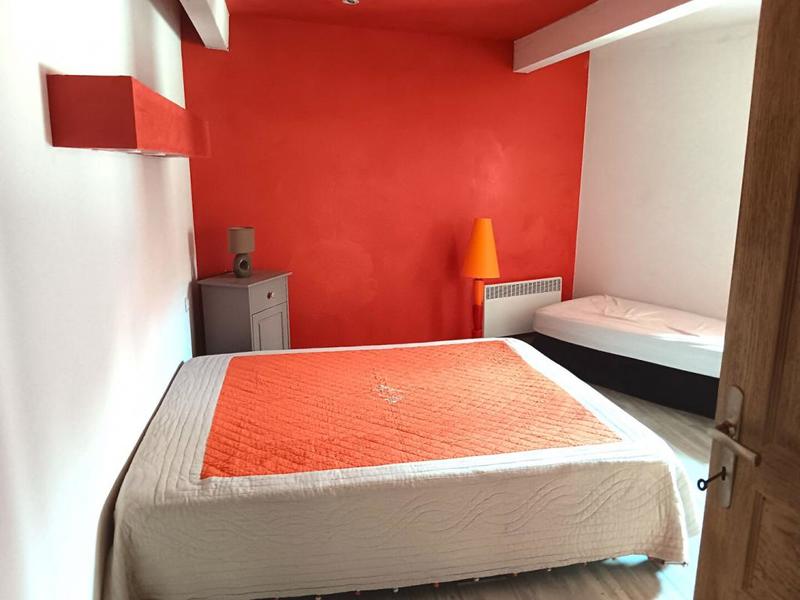 Maison - 250 m² - 11 pièces