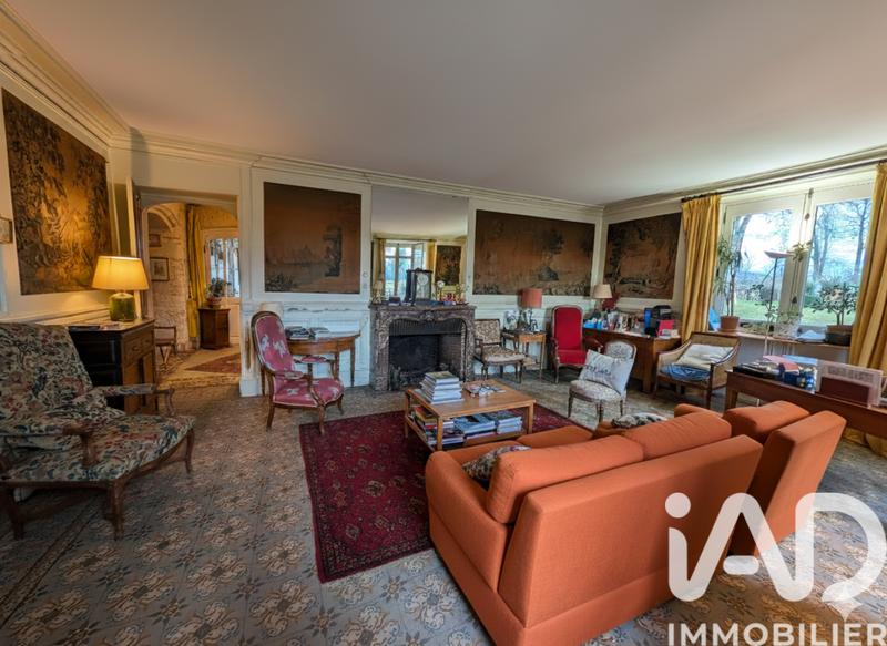 Maison - 431 m² - 13 pièces