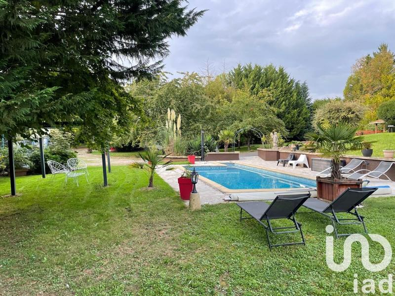 Maison - 209 m² - 4 pièces