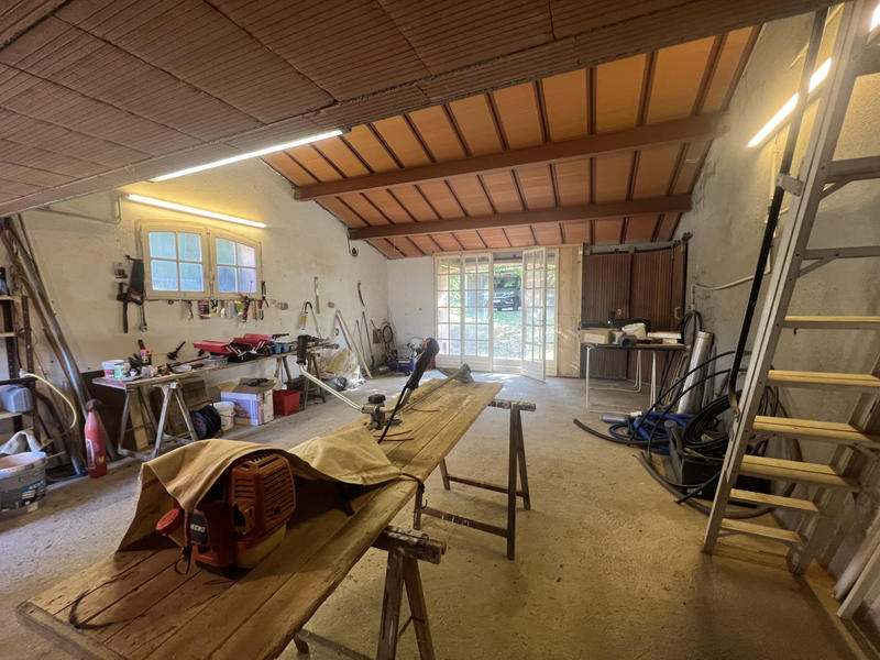 Maison - 276 m² - 9 pièces