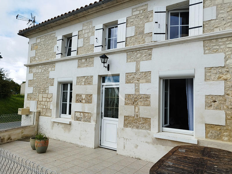Maison - 84 m² - 3 pièces