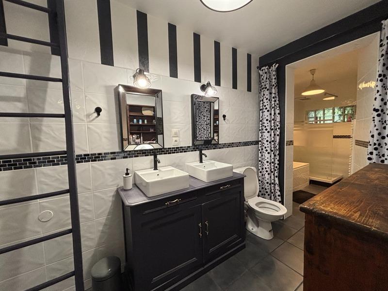 Maison - 170 m² - 7 pièces