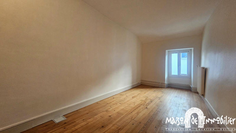 Maison - 93 m² - 4 pièces