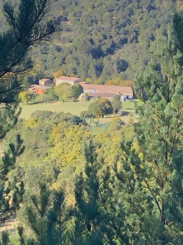 Propriété - 80 m² - 5 pièces