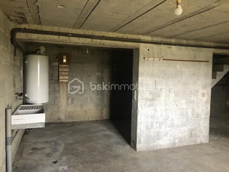 Maison - 140 m² - 5 pièces