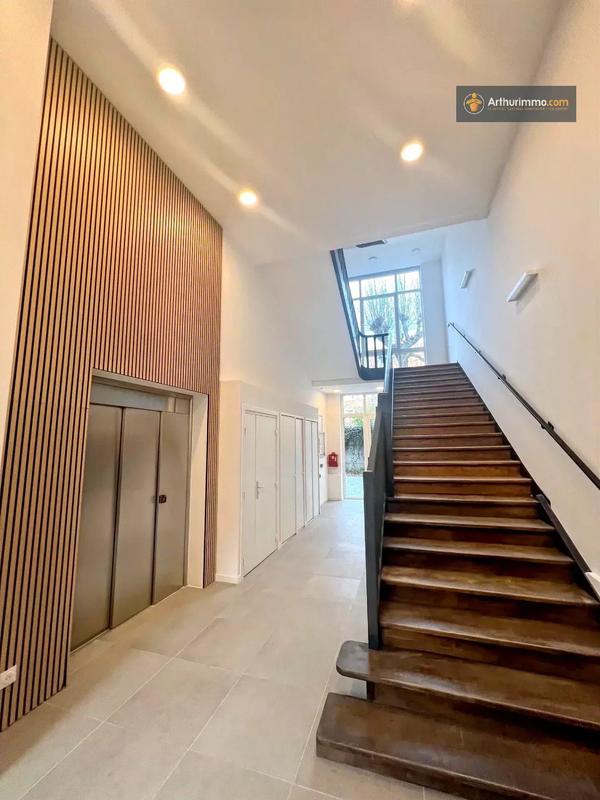 Appartement - 94 m² - 4 pièces