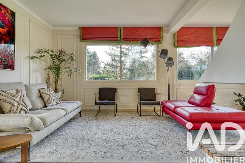 Maison - 250 m² - 9 pièces