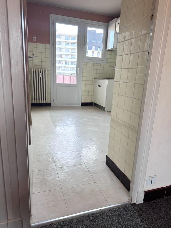 Appartement ancien - 67 m² - 4 pièces