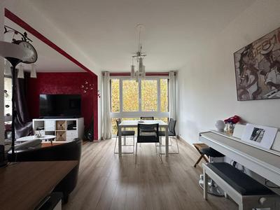 Appartement - 83 m² - 5 pièces