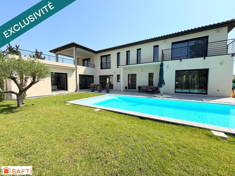 Maison - 314 m² - 6 pièces