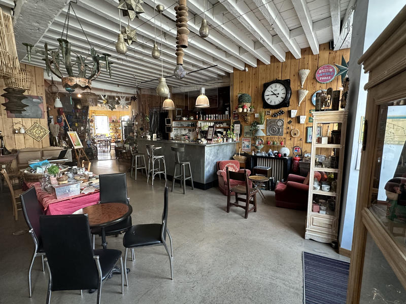 Fonds de commerce - Magasins - 195 m²