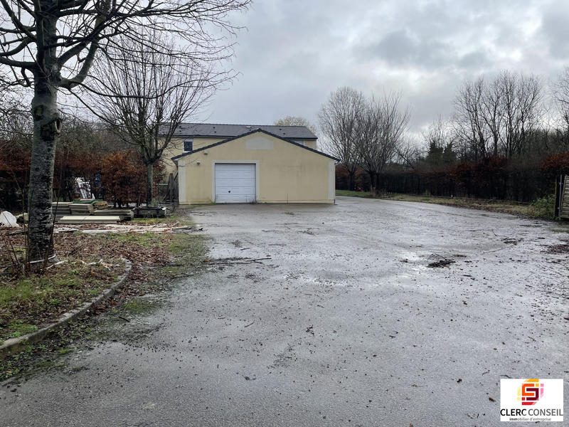 Local d'activités - 380 m²