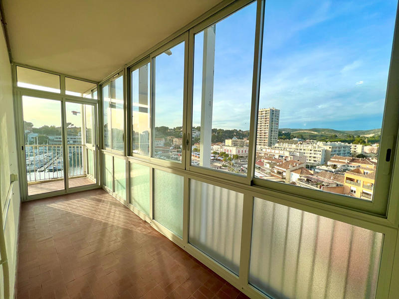 Appartement - 99 m² - 4 pièces