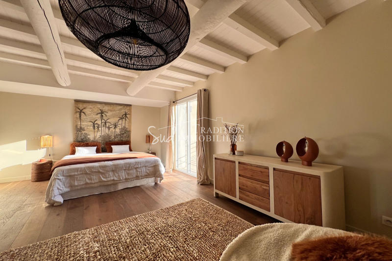 Maison - 190 m² - 9 pièces