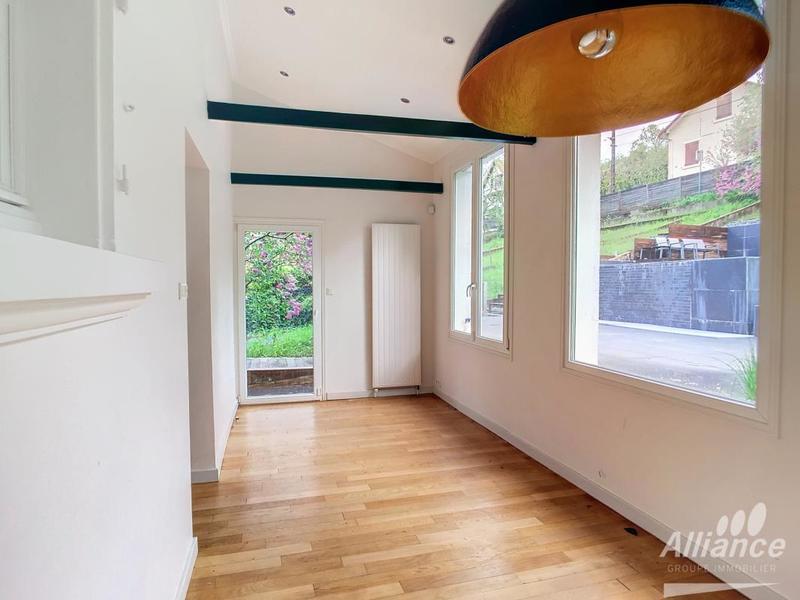 Villa - 164 m² - 6 pièces