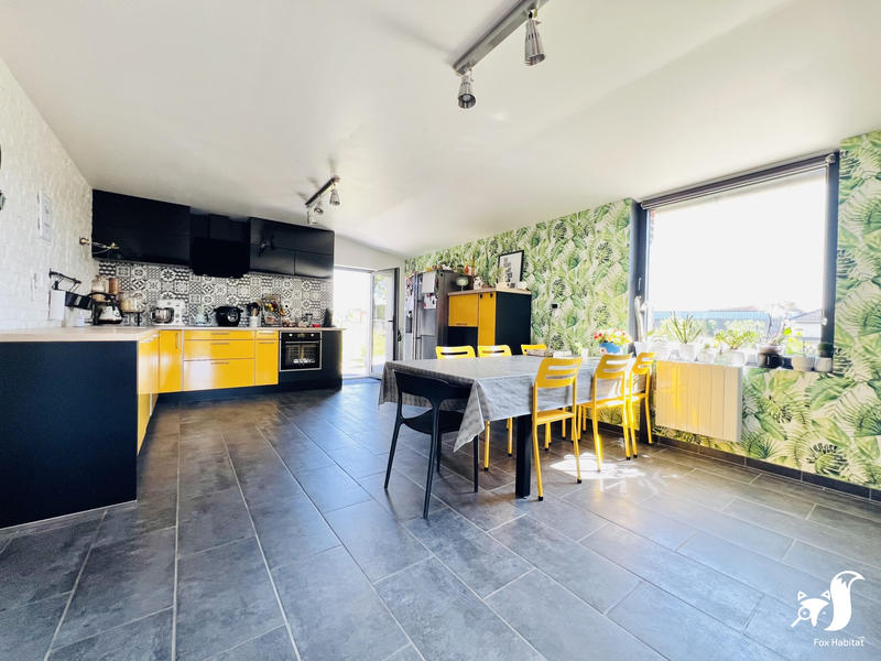 Maison - 169 m² - 7 pièces