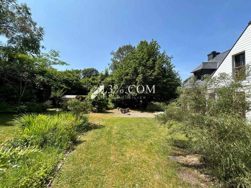 Maison - 205 m² - 8 pièces