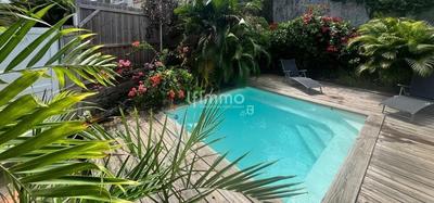 Maison - 180 m² - 5 pièces