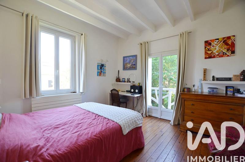 Maison - 180 m² - 8 pièces