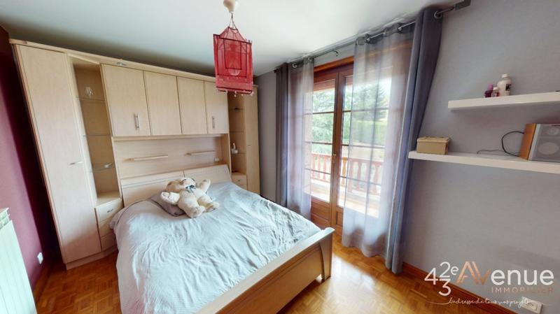 Maison - 156 m² - 9 pièces