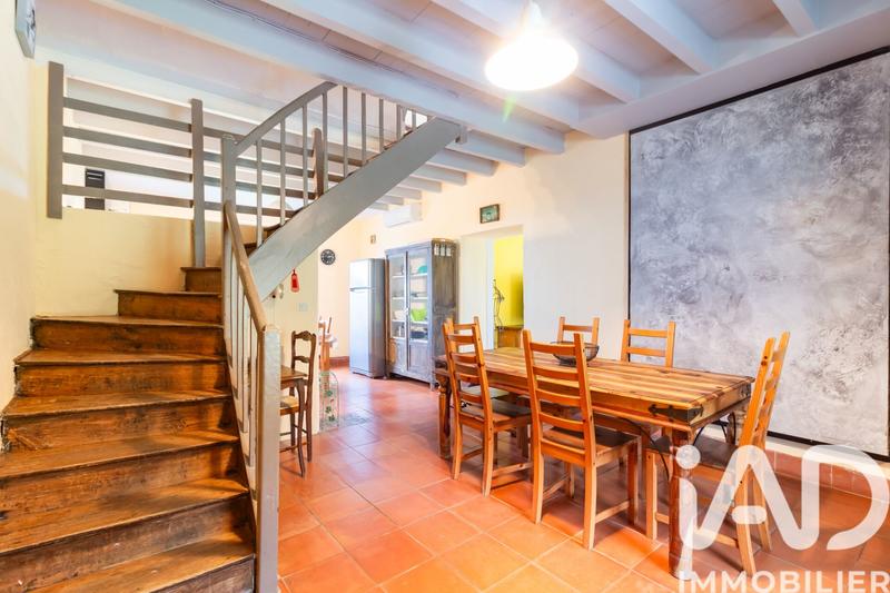 Maison - 280 m² - 15 pièces