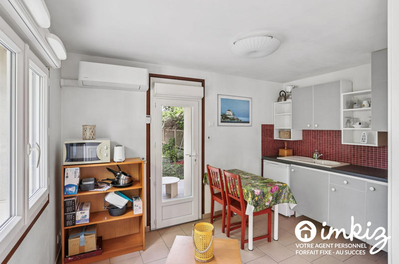 Maison - 285 m² - 10 pièces