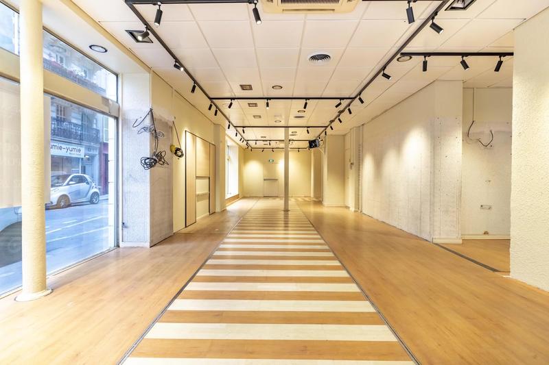 Local commercial - 220 m²