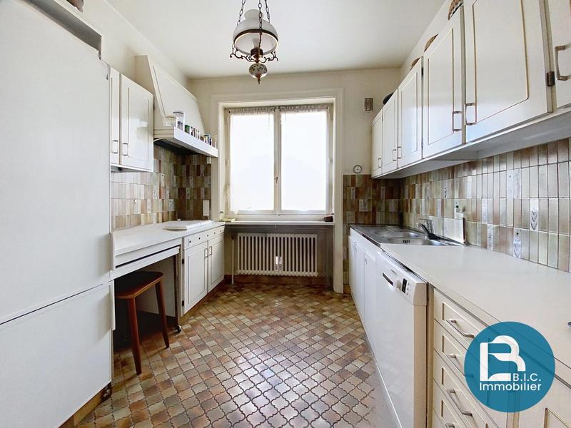 Appartement - 145 m² - 5 pièces