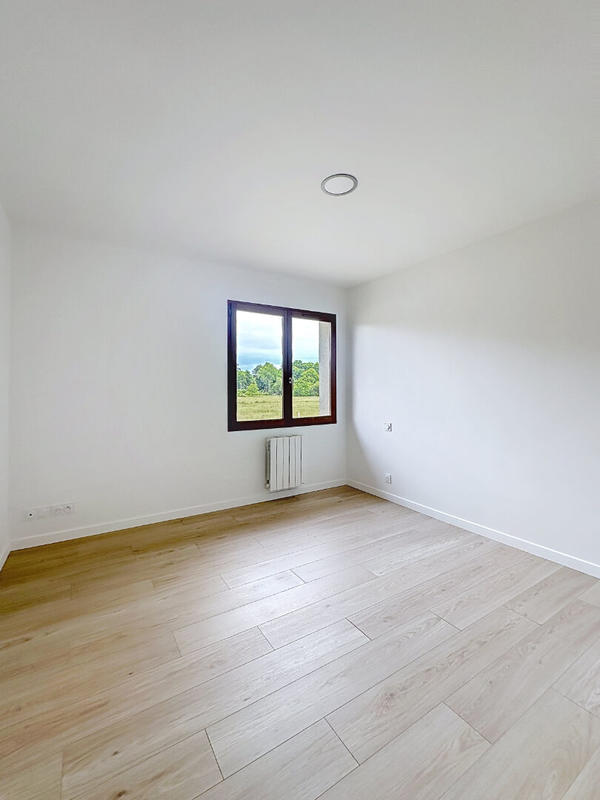Maison - 88 m² - 3 pièces