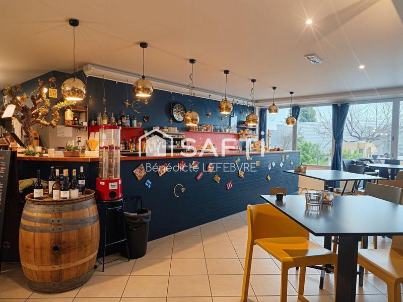 Local commercial - 3 000 m²