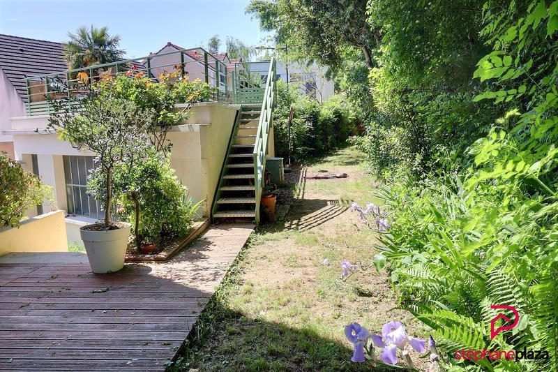 Maison - 185 m² - 7 pièces