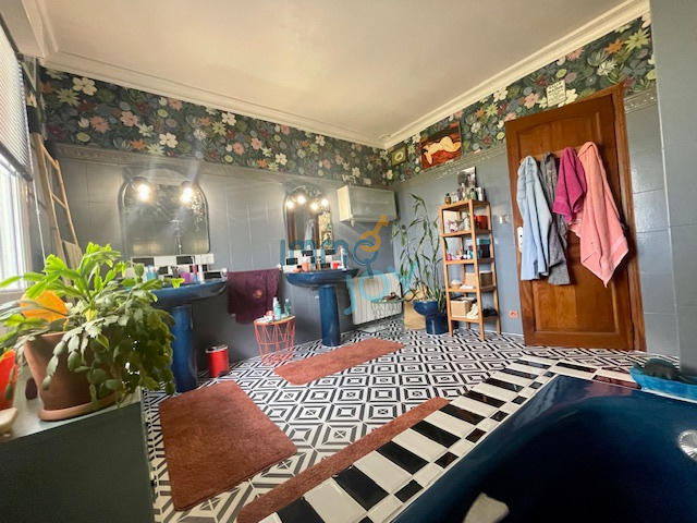 Maison - 192 m² - 6 pièces