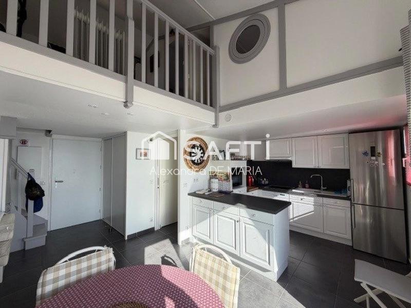 Appartement - 85 m² - 5 pièces