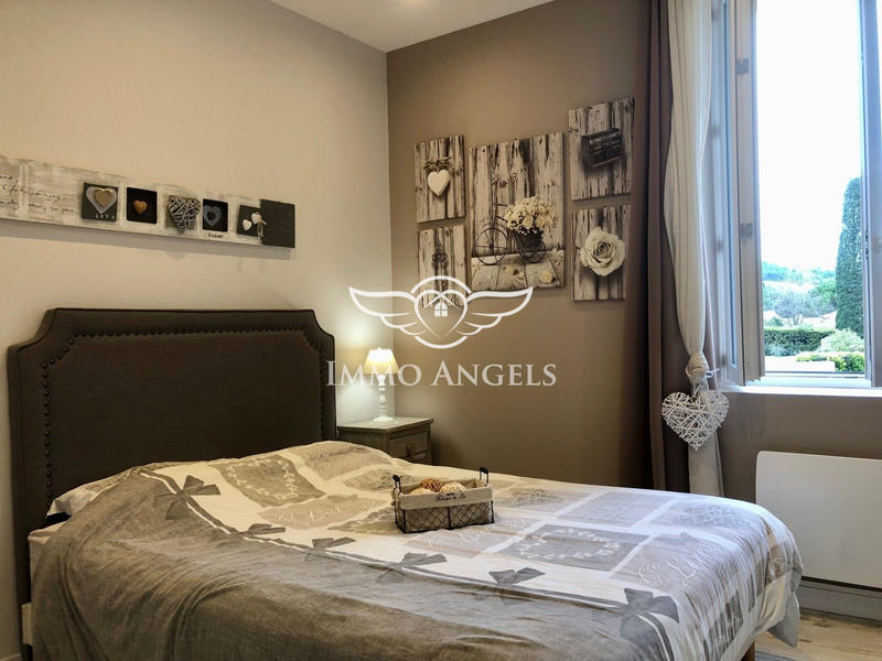 Maison traditionnelle - 163 m² - 8 pièces