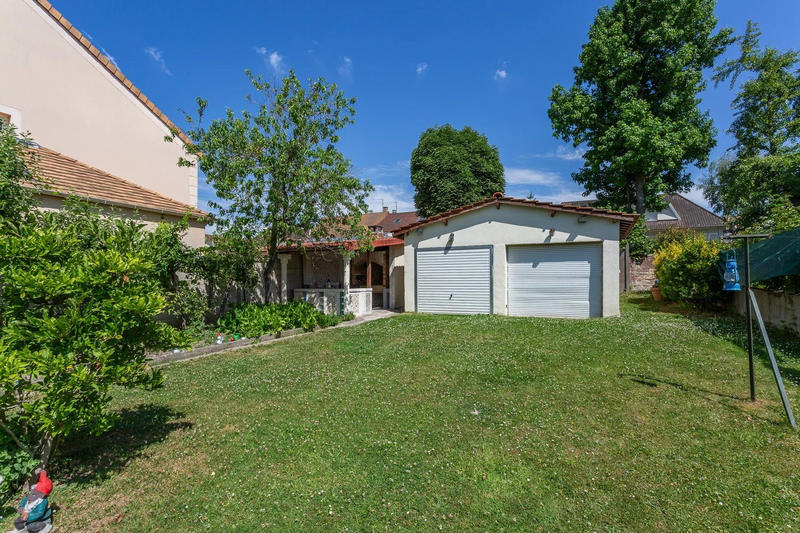 Maison - 191 m² - 9 pièces