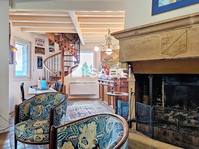 Maison - 152 m² - 6 pièces