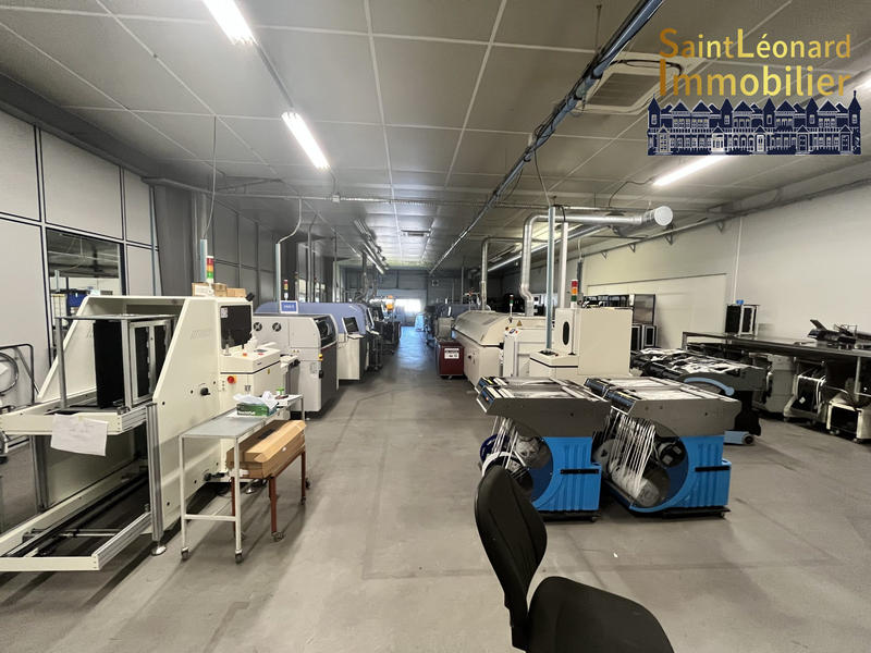 Local d'activités - 2 550 m²