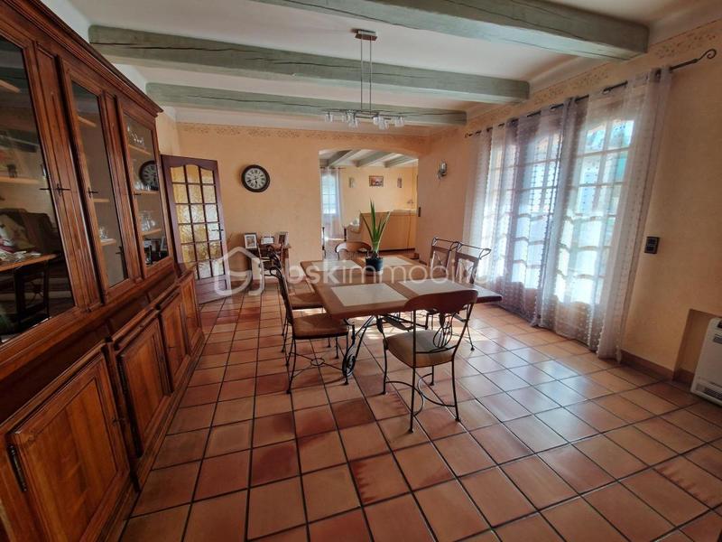 Villa - 180 m² - 5 pièces