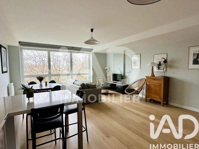 Appartement - 95 m² - 4 pièces