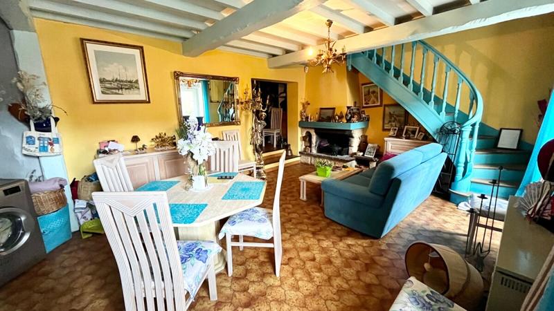 Maison - 92 m² - 5 pièces