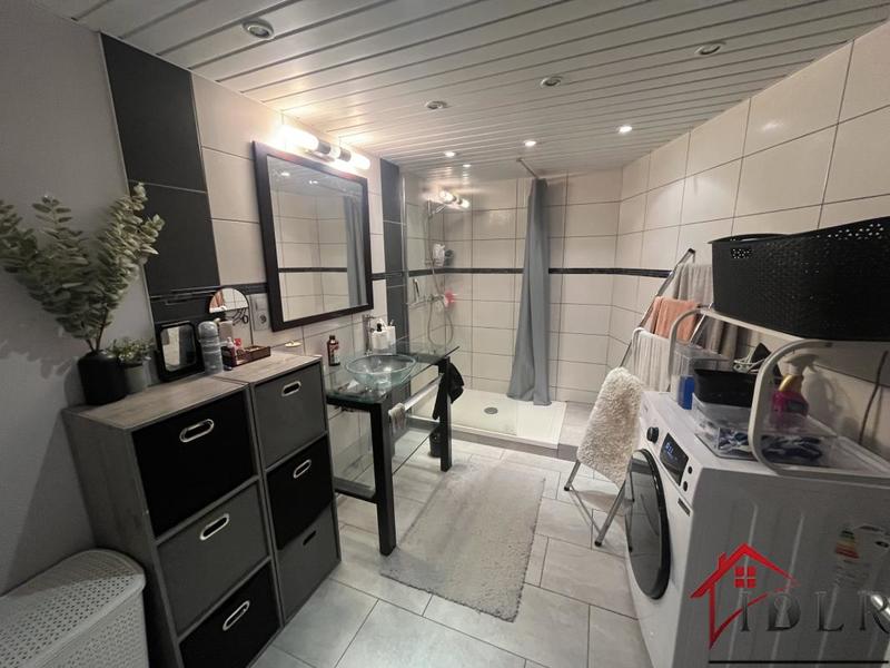 Maison - 185 m² - 10 pièces