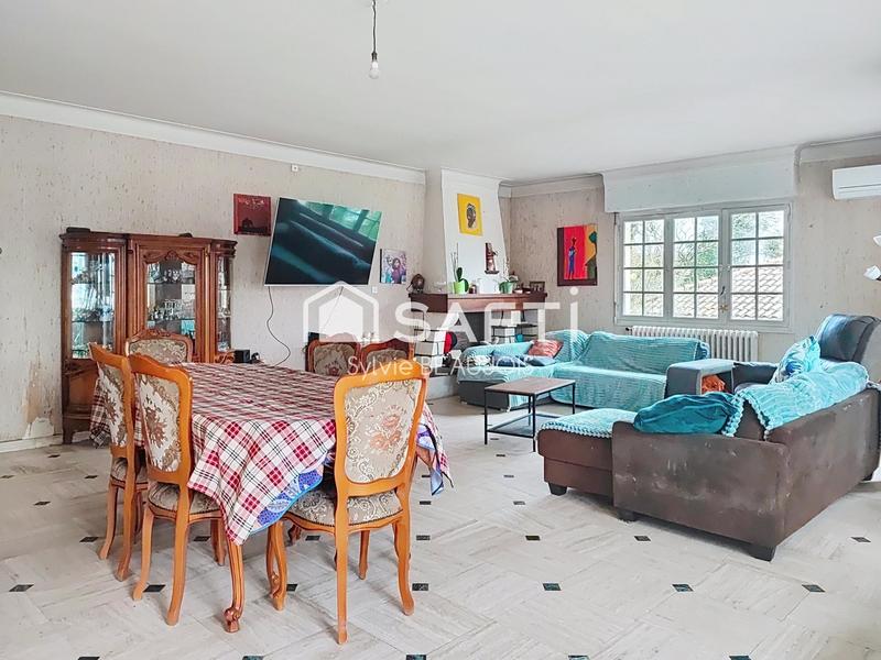 Maison - 244 m² - 8 pièces