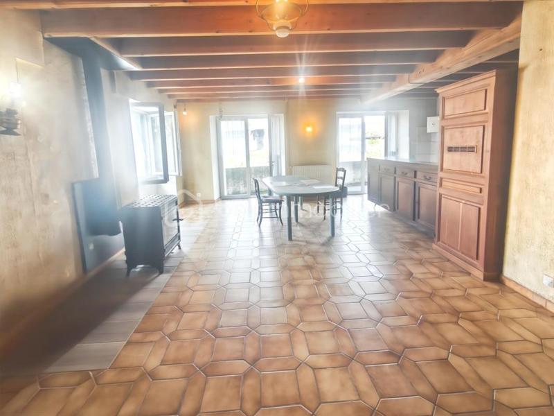 Maison - 185 m² - 6 pièces