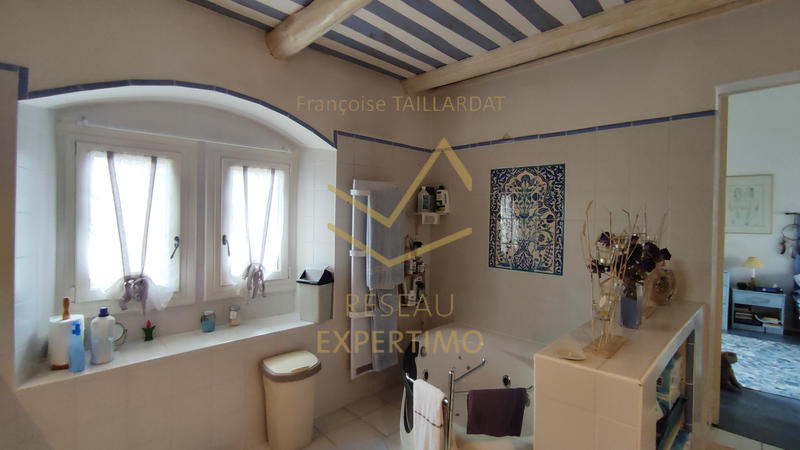 Appartement - 185 m² - 5 pièces