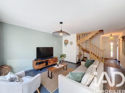 Maison - 95 m² - 5 pièces