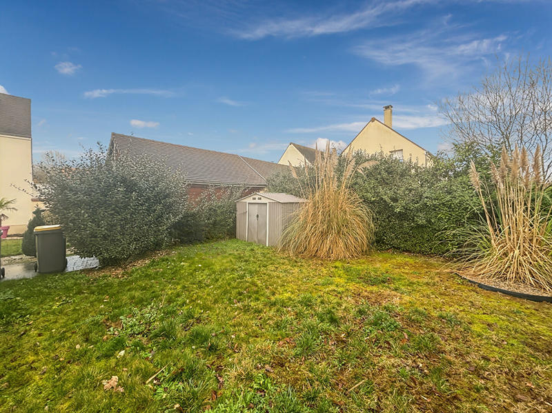 Maison - 90 m² - 5 pièces