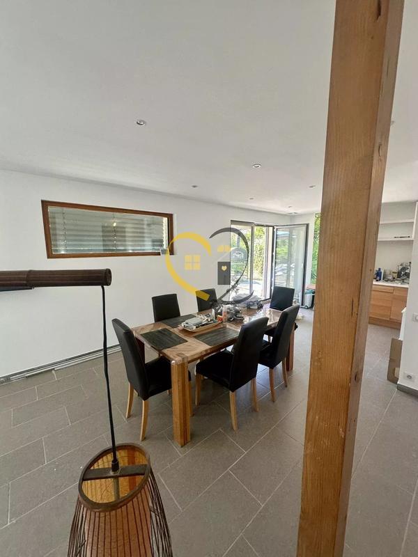 Maison - 135 m² - 6 pièces