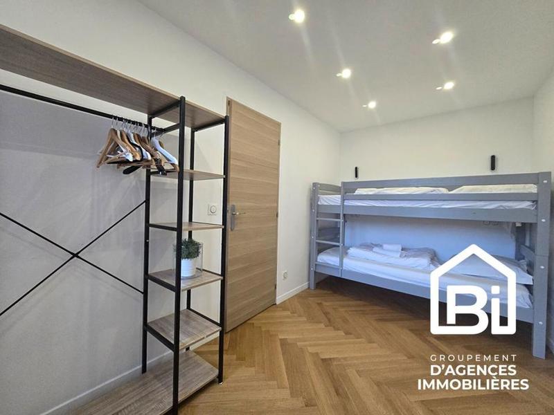 Maison de ville - 104 m² - 8 pièces